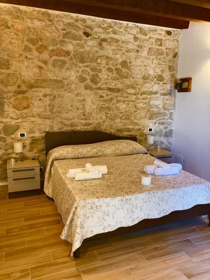 La Fattoria Dei Sibillini Villa มอนเตมอนาโก ภายนอก รูปภาพ