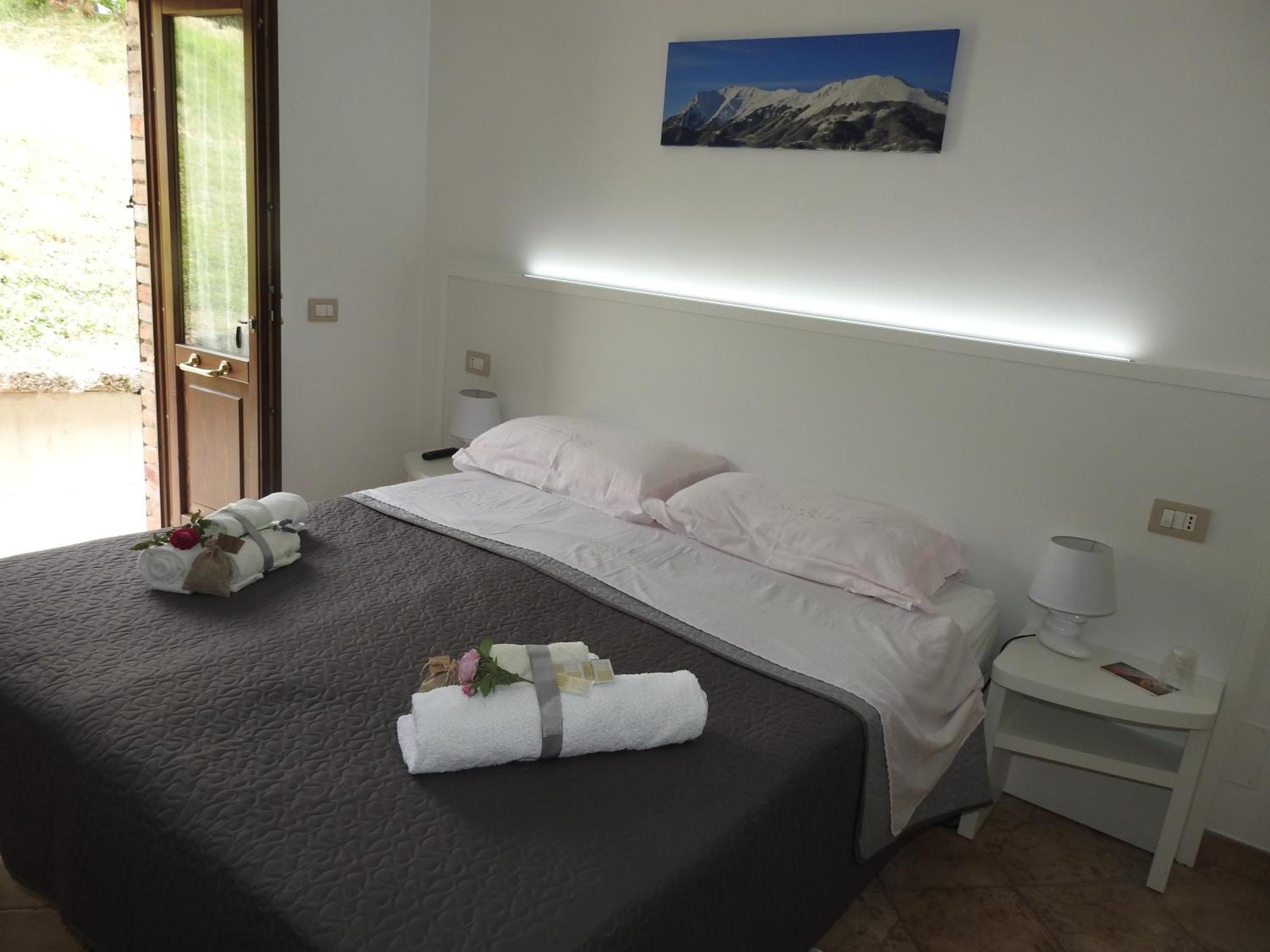 La Fattoria Dei Sibillini Villa มอนเตมอนาโก ภายนอก รูปภาพ