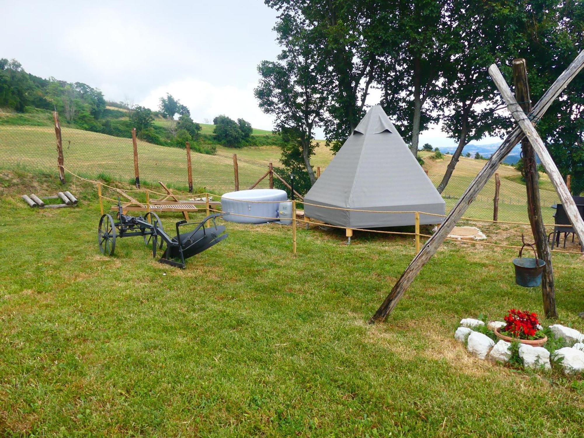 La Fattoria Dei Sibillini Villa มอนเตมอนาโก ภายนอก รูปภาพ